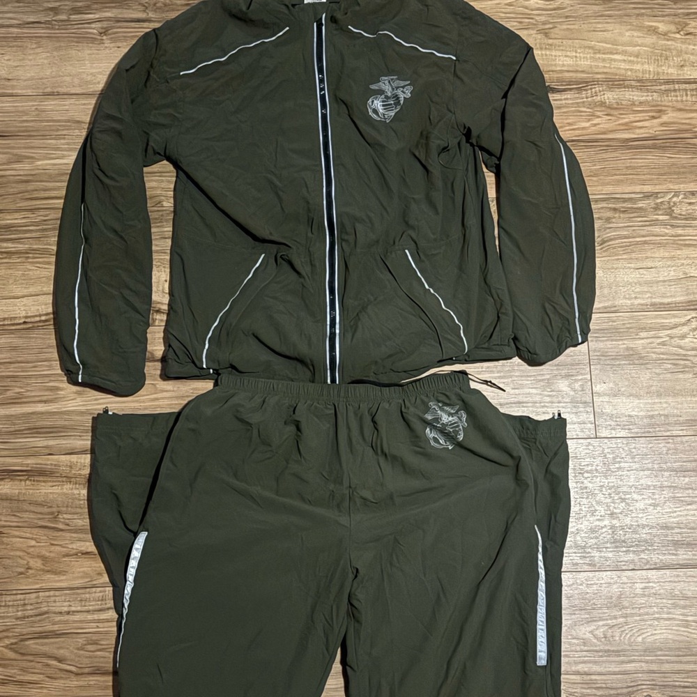 New Balance Medium Olive tracksuit